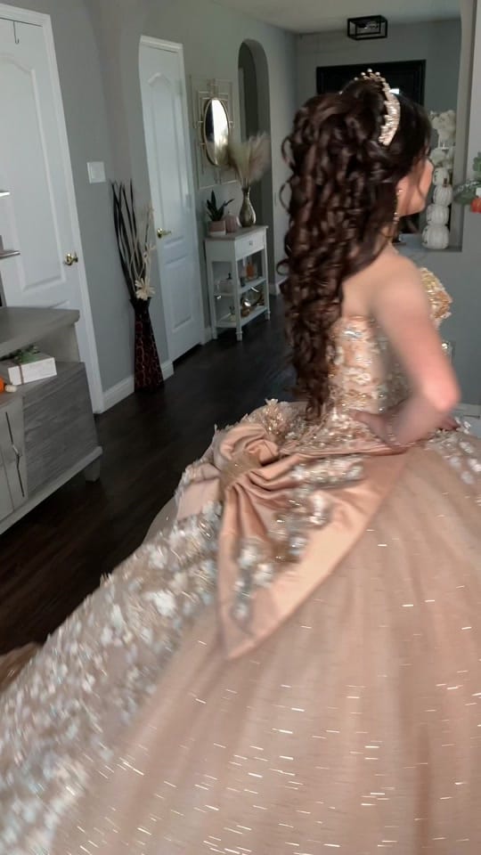 Post 9 by Anis Beauty on TikTok (video)