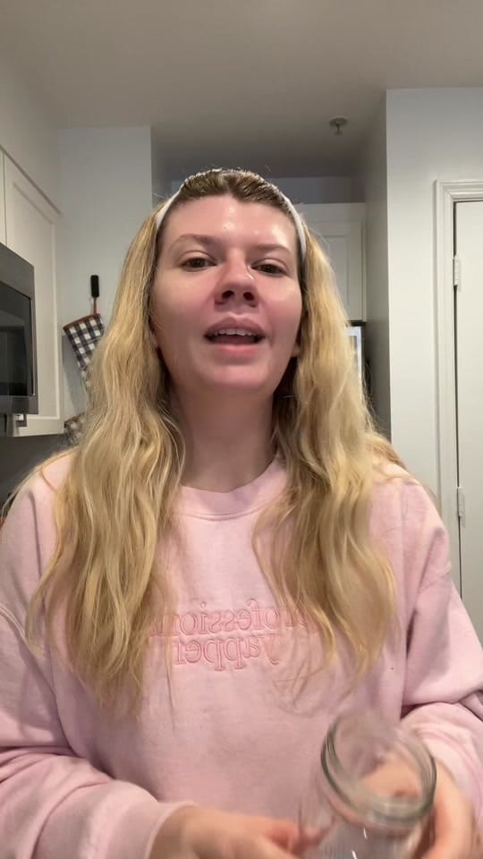 Post 3 by Richelle Holnick on TikTok (video)