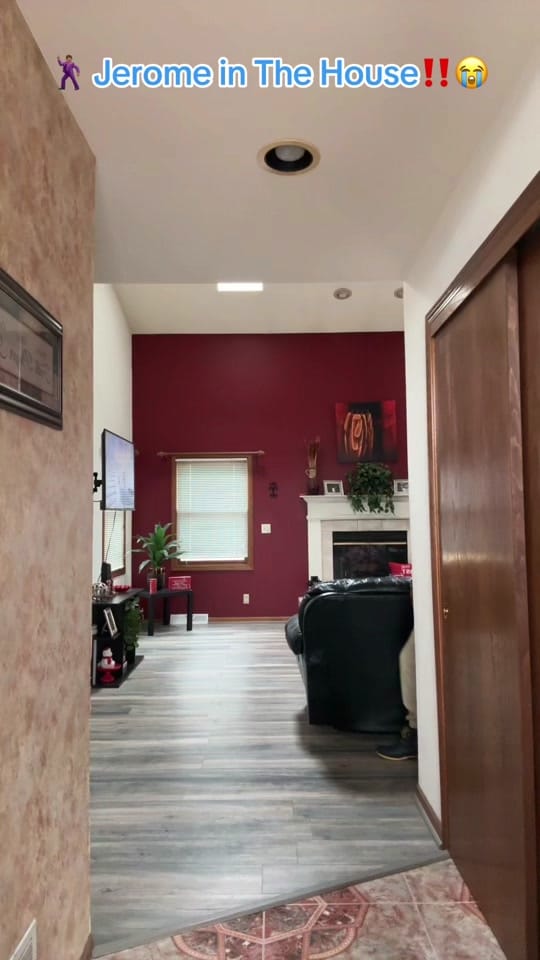 Post 9 by 🎬🍿IsaiahTR_ King Of Skits 🎩 on TikTok (video)