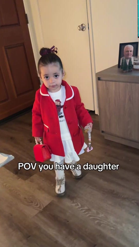 Post 7 by @mua_nina on TikTok (video)