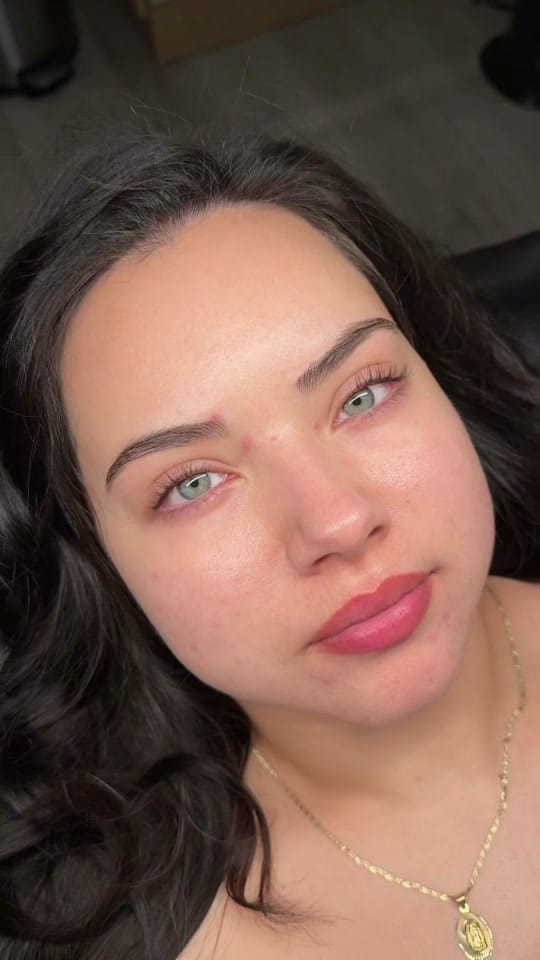 Post 7 by Taylor | Gallery Lashes on TikTok (video)
