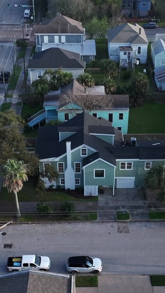 Post 3 by Drone Hypnotics Kelby Courtney on TikTok (video)