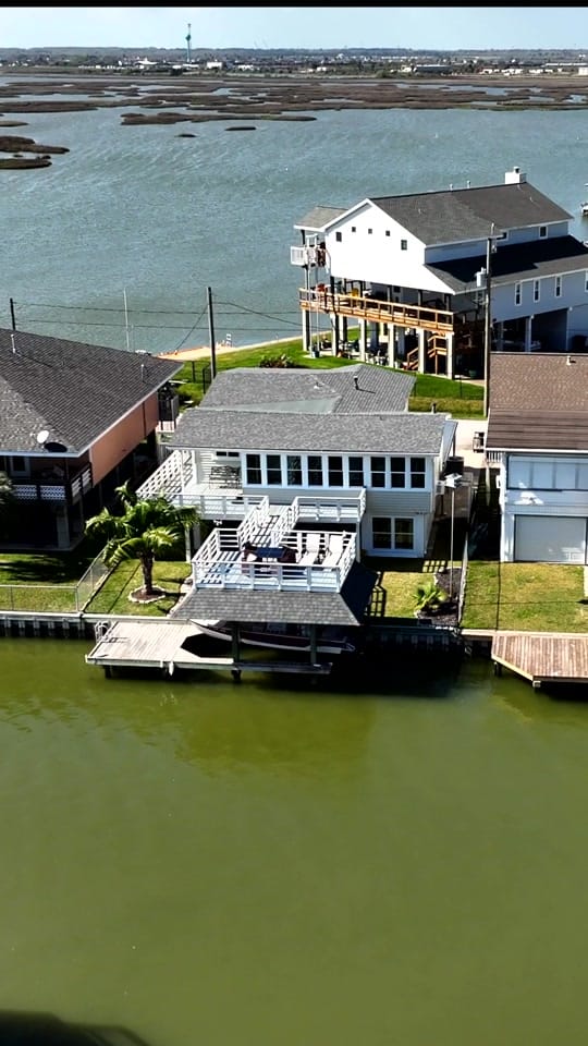 Post 1 by Drone Hypnotics Kelby Courtney on TikTok (video)