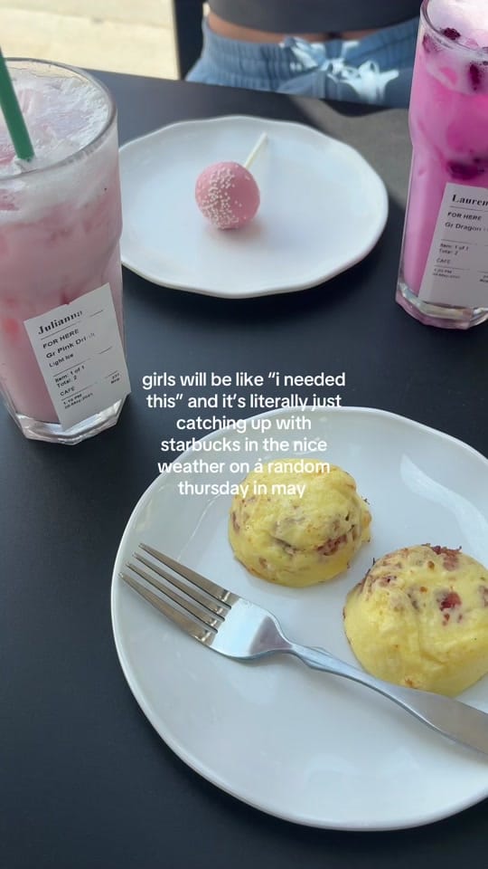 Post 10 by juliana on TikTok (video)