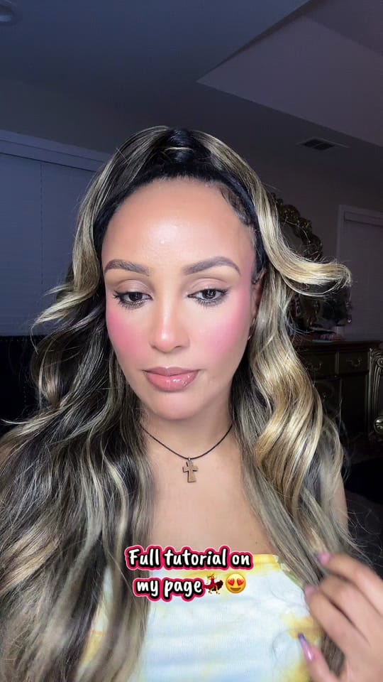 Post 5 by SINTE_MUA on TikTok (video)