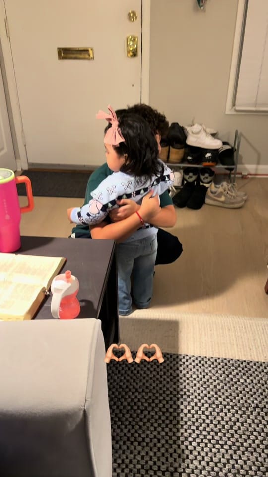 Post 5 by Stella Correa on TikTok (video)