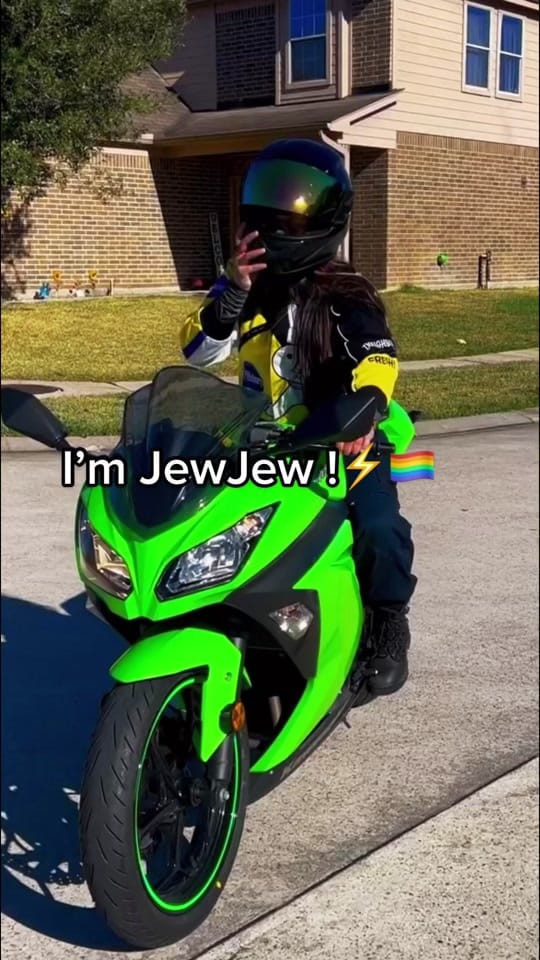 Post 9 by JewJew⚡️ | Fitness & Lifestyle on TikTok (video)
