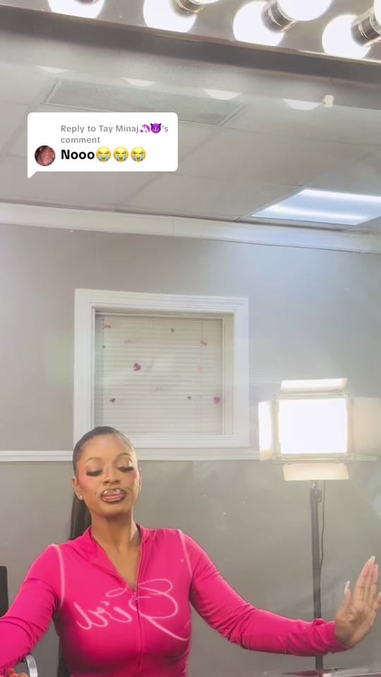 Post 3 by Ria Contour | Chicago MUA on TikTok (video)