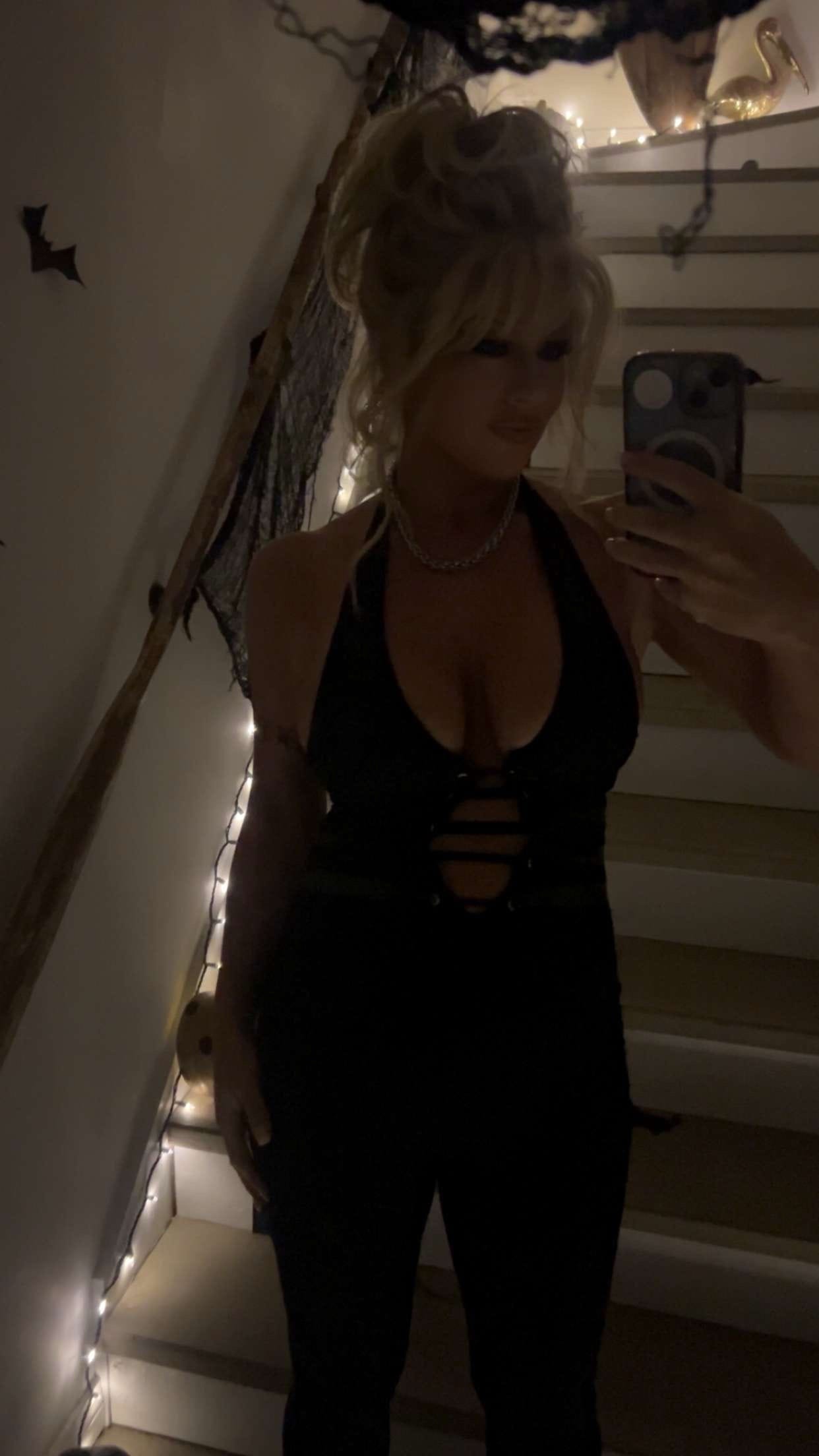 Post 6 by Gwen MUA on TikTok (video)