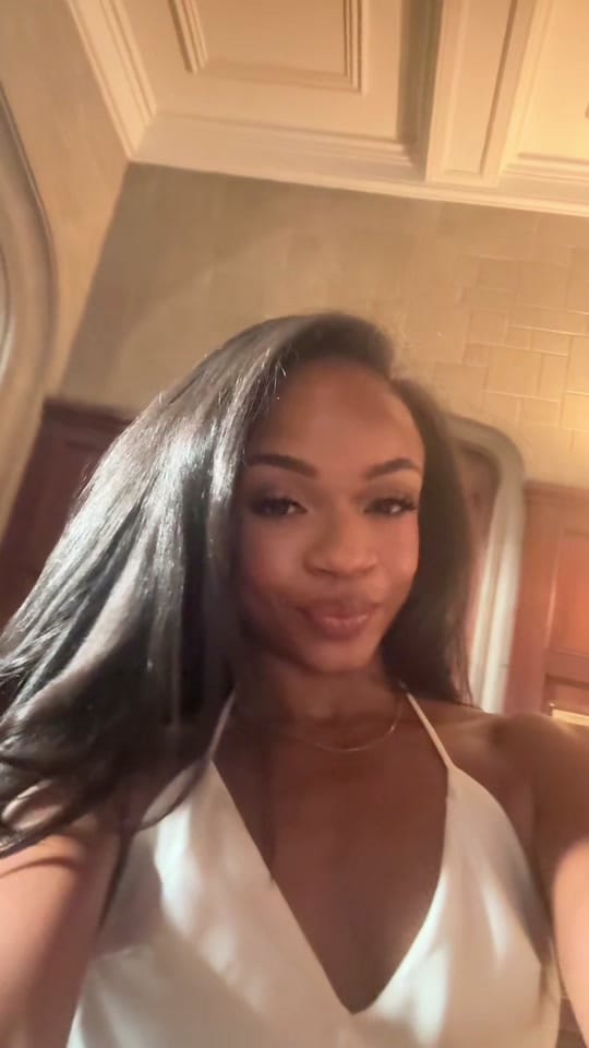 Post 8 by Deanna Nicole on TikTok (video)