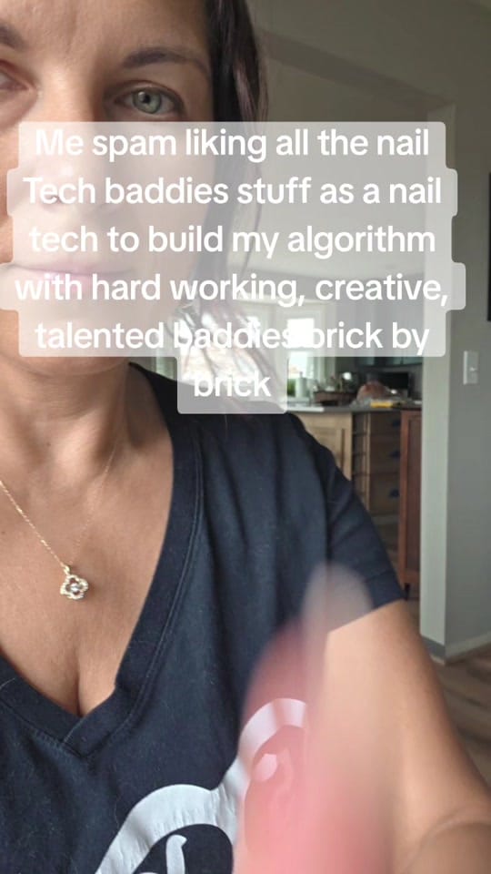 Post 1 by Vaida Stefanek #nailtech on TikTok (video)