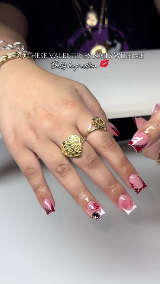 Post 9 by Kayley<3 on TikTok (video)