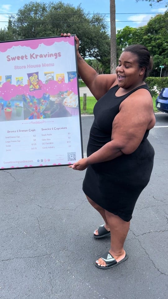 Post 6 by Sweet Kravings Cupcakery on TikTok (video)