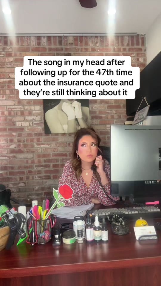 Post 3 by Victoria Hahn on TikTok (video)