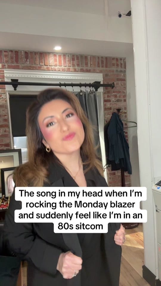 Post 8 by Victoria Hahn on TikTok (video)