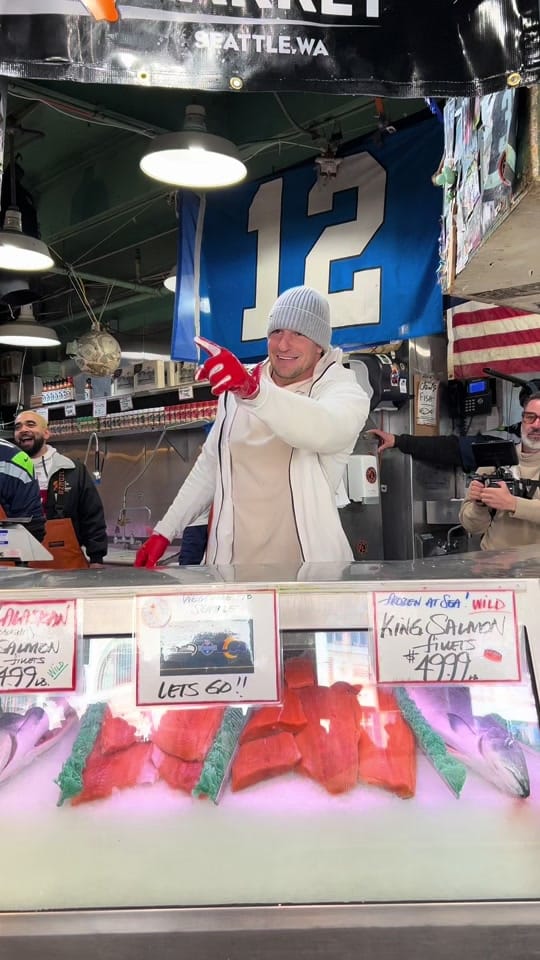 Post 3 by Pike Place Fish Market on TikTok (video)