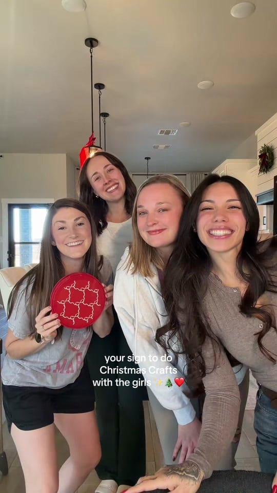 Post 10 by Gabby Fortune on TikTok (video)