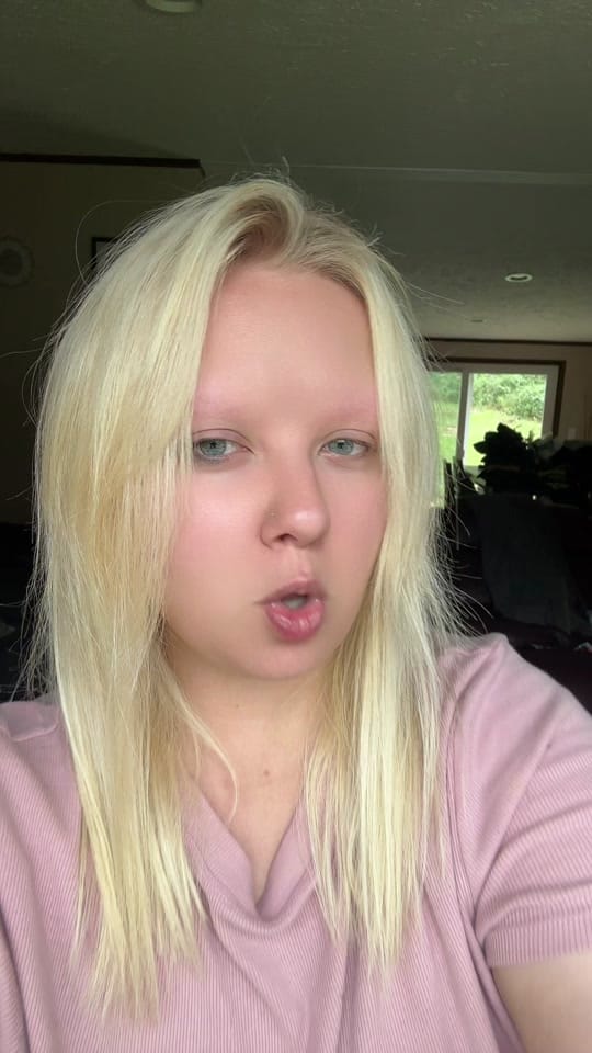 Post 8 by Amanda Asher🌻🌸🌷 on TikTok (video)