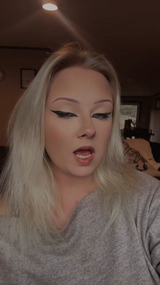 Post 4 by Amanda Asher🌻🌸🌷 on TikTok (video)