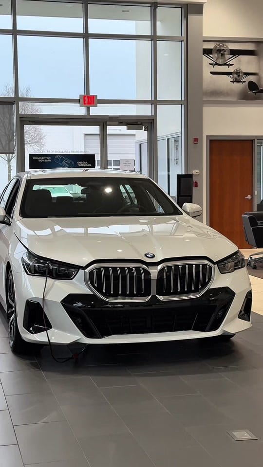 Post 3 by Circle BMW on TikTok (video)