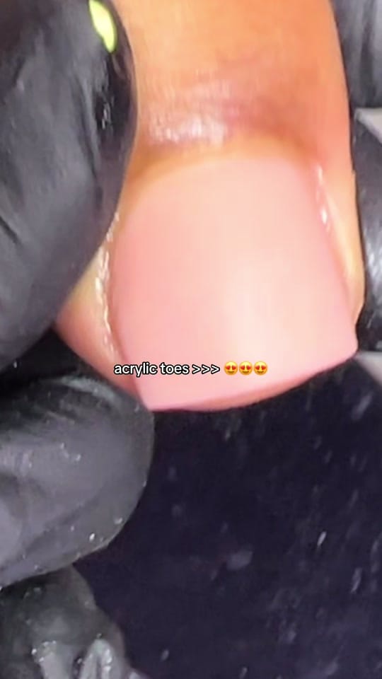 Post 5 by Le 🍒 on TikTok (video)