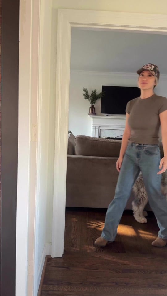 Post 1 by Mandie Kaii on TikTok (video)