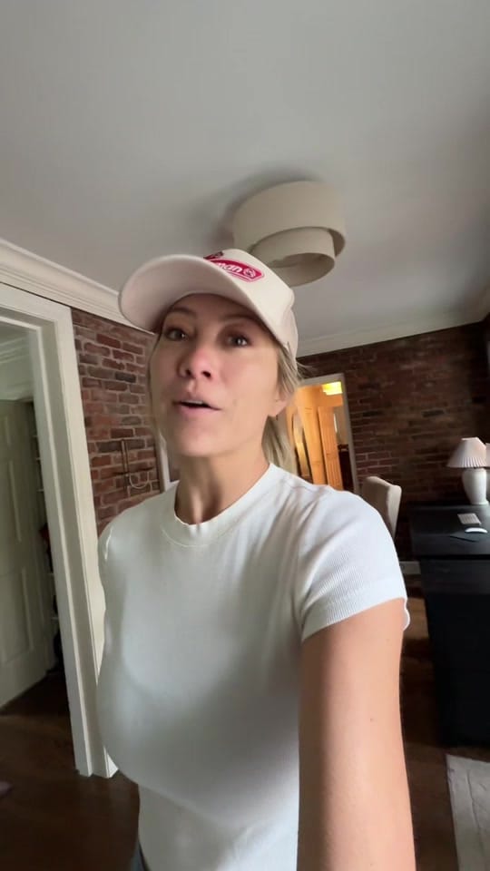 Post 10 by Mandie Kaii on TikTok (video)