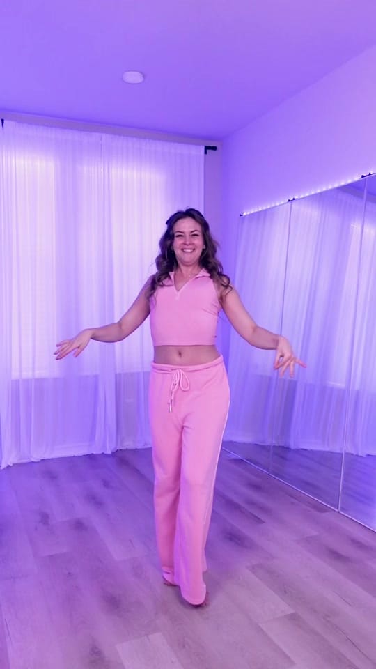 Post 6 by victoriateel on TikTok (video)