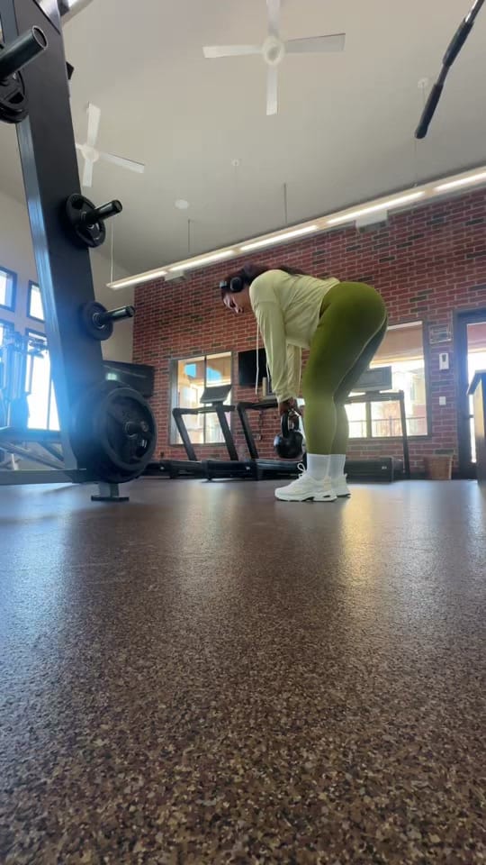 Post 2 by Rosmi Hernandez on TikTok (video)