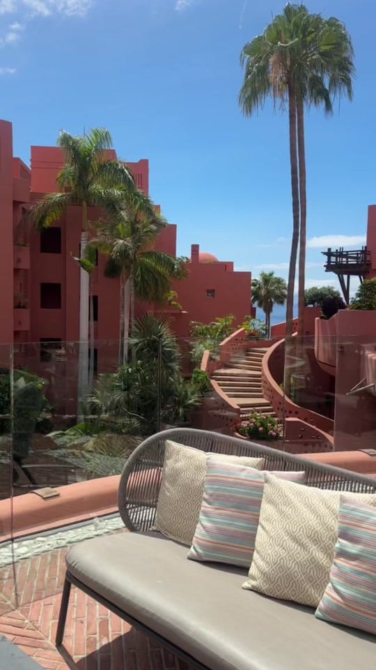Post 6 by Kayla Favaloro on TikTok (video)