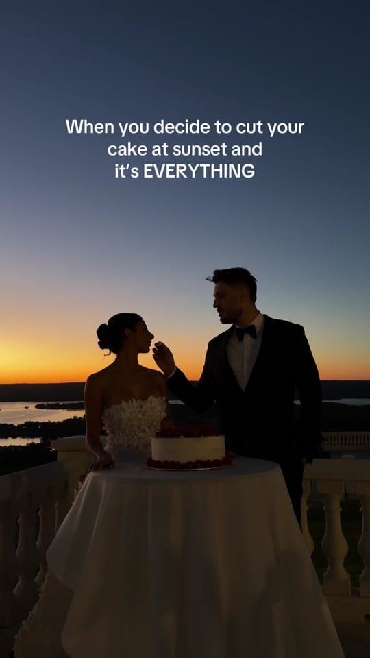Post 7 by M E L I N A  🤎 WEDDING PHOTOG on TikTok (video)