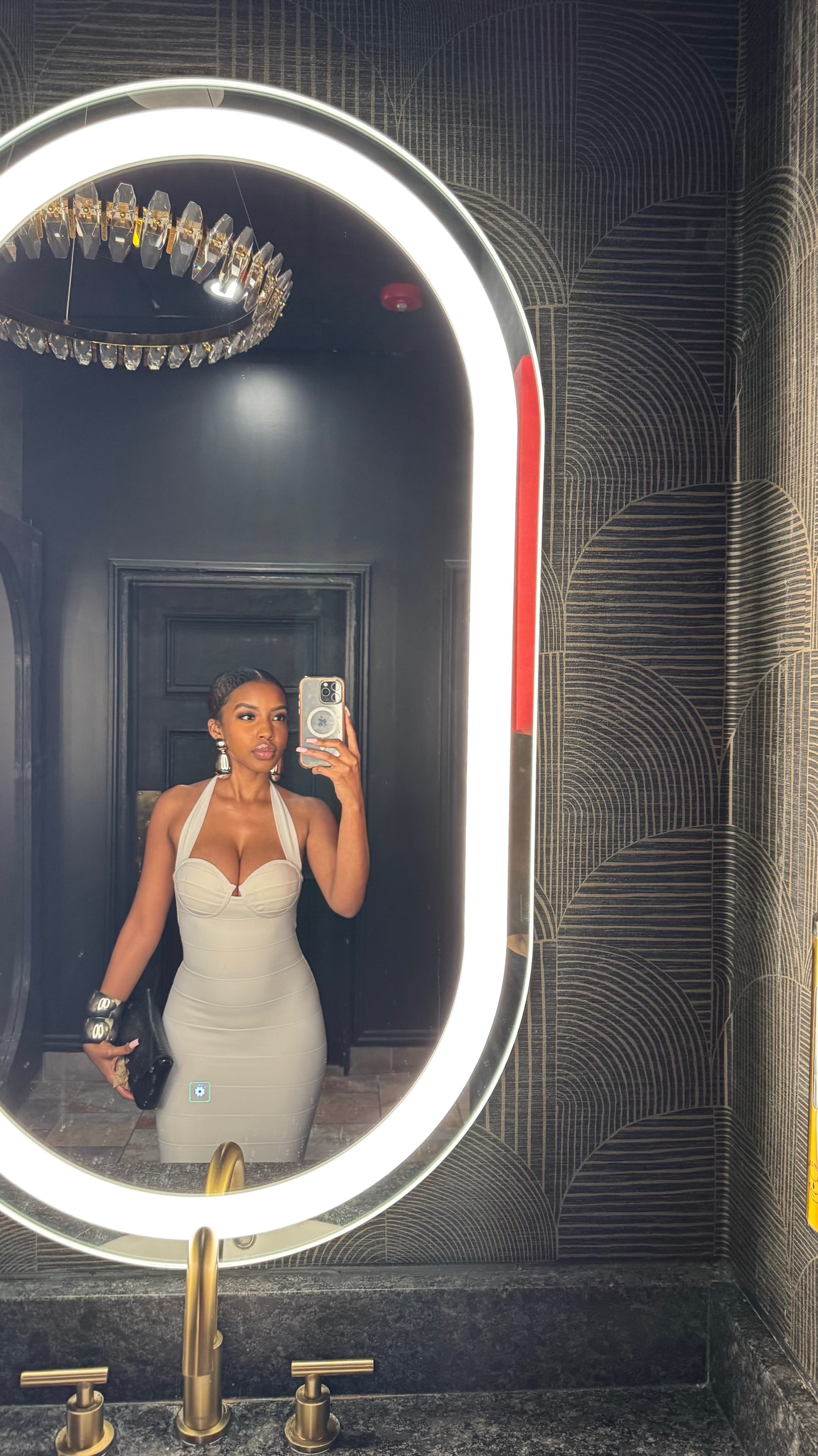 Post 2 by M3KAYLA on TikTok (video)