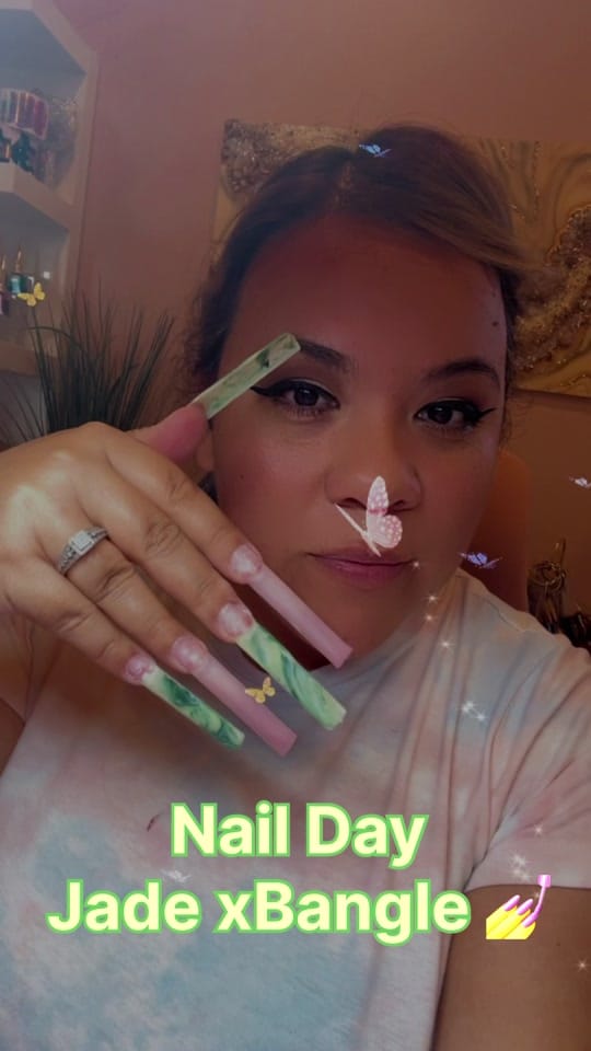 Post 6 by Zulaysnails on TikTok (video)