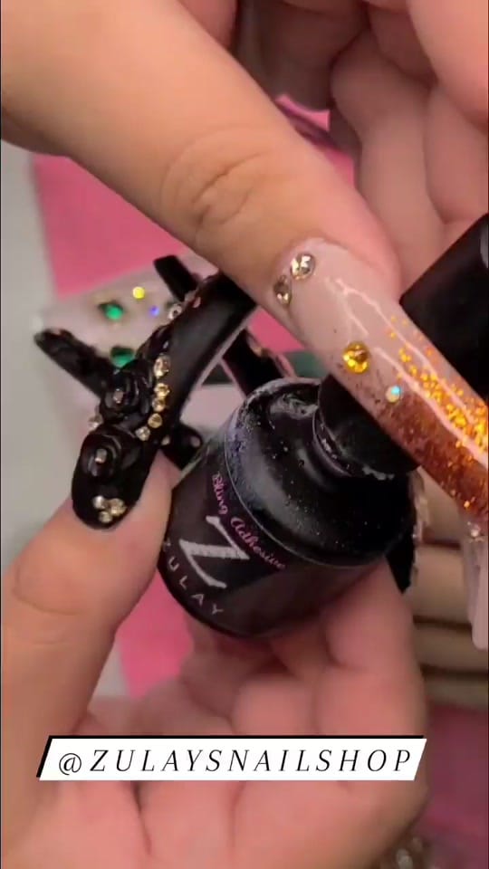 Post 10 by Zulaysnails on TikTok (video)
