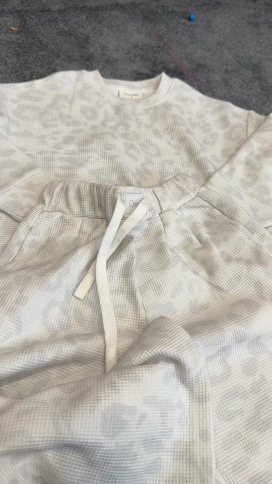 Post 2 by themorena702 on TikTok (video)
