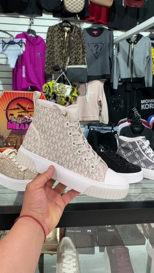 Post 8 by Luxstore_miami2 on TikTok (video)