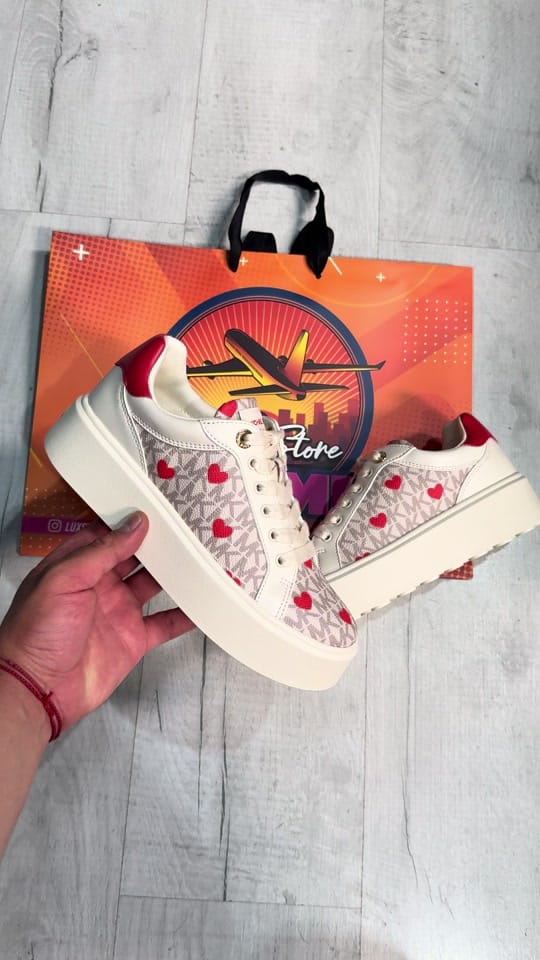 Post 5 by Luxstore_miami2 on TikTok (video)