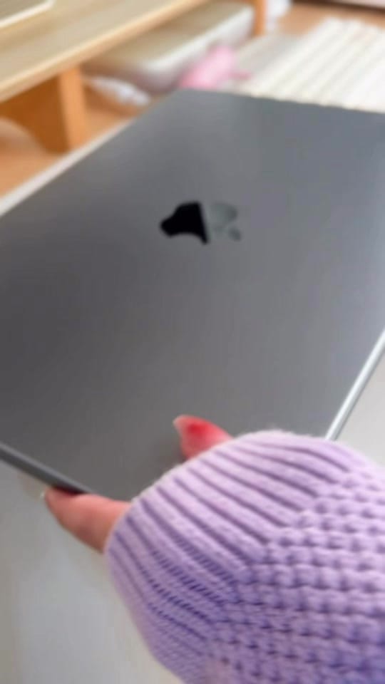 Post 7 by Anna | Tech Lifestyle on TikTok (video)