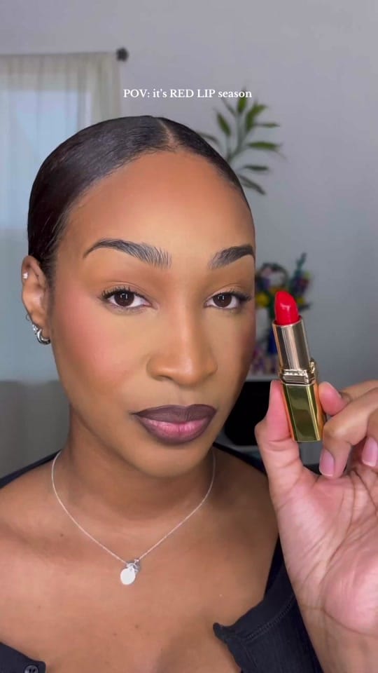 Post 4 by Dominique 🐞 on TikTok (video)