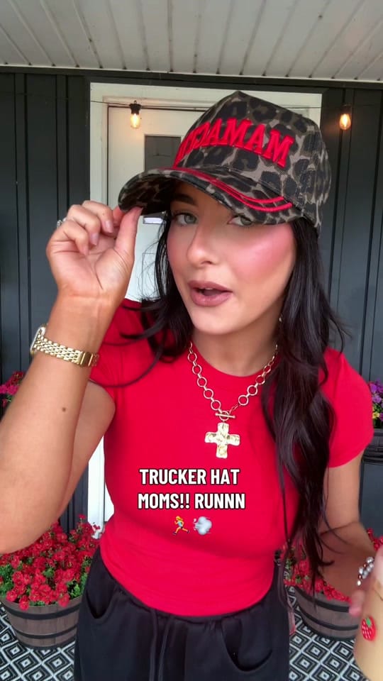 Post 7 by Lindsey Stacy 🍒 on TikTok (video)
