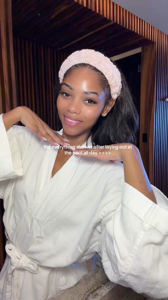 Post 3 by Lydia Hall on TikTok (video)