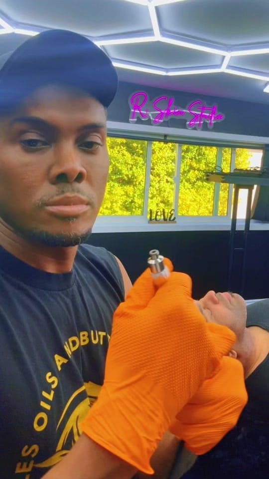 Post 10 by Ronnie on TikTok (video)