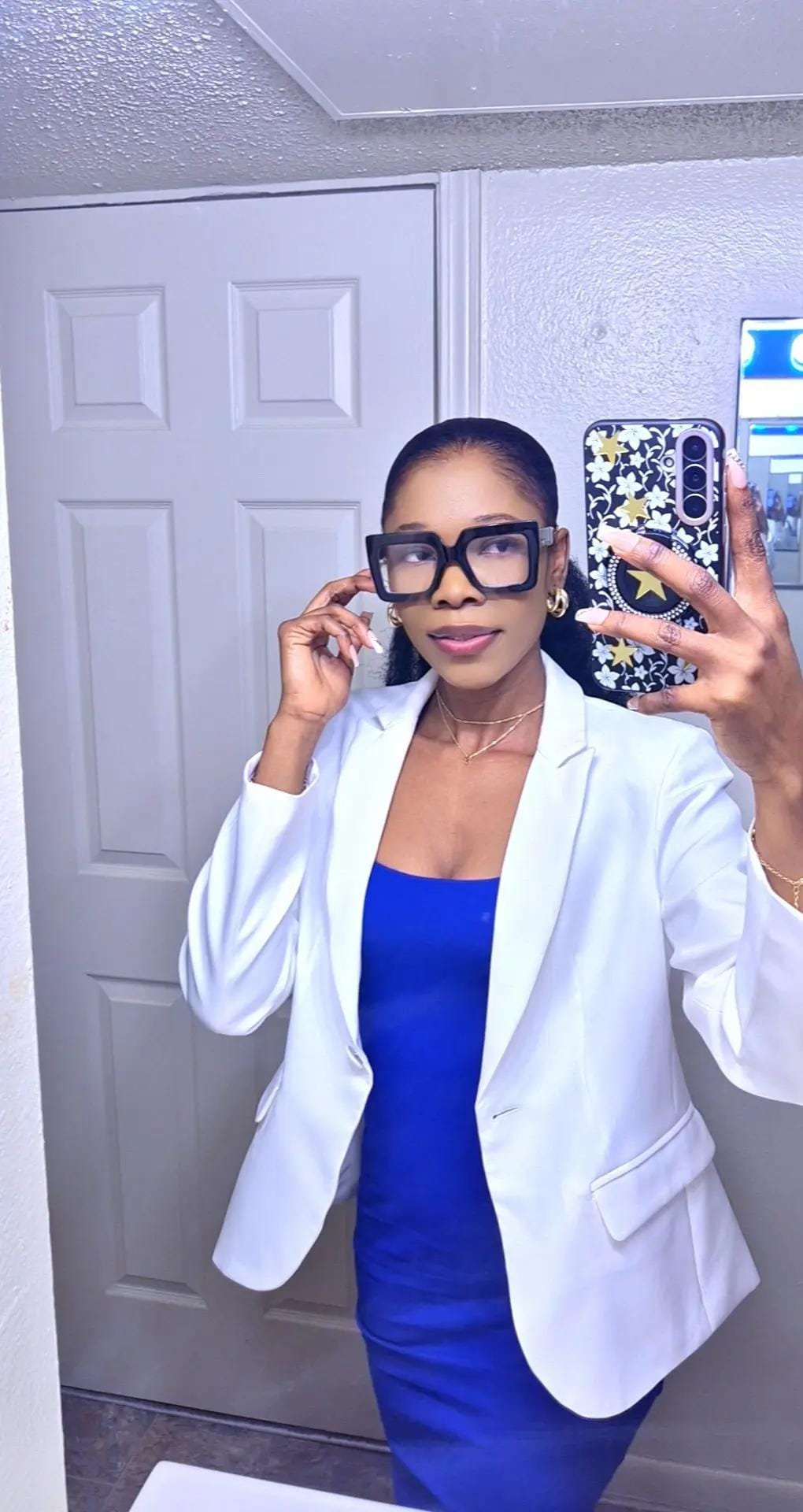 Post 6 by Lormicia Dormeus on TikTok (video)
