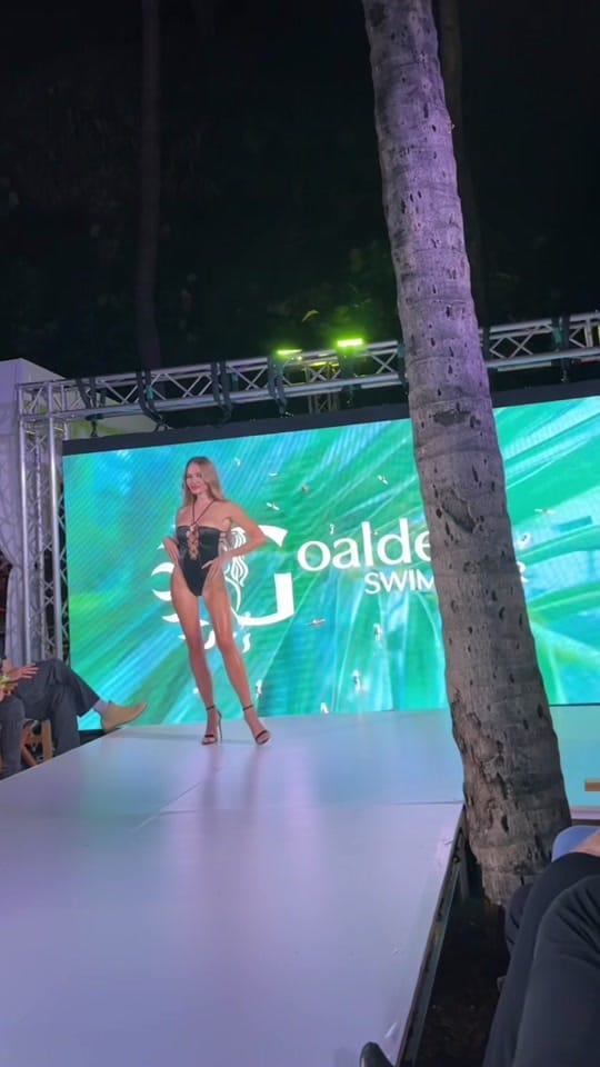 Post 8 by Dasha Mart on TikTok (video)