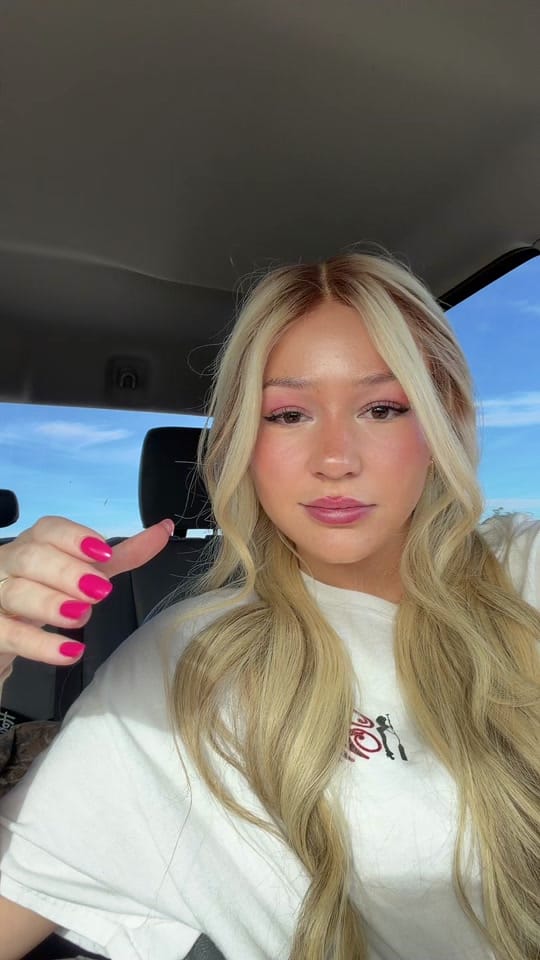 Post 2 by aislynn on TikTok (video)