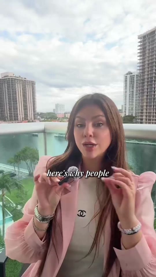 Post 6 by Fernandasellsmiami 💖 on TikTok (video)