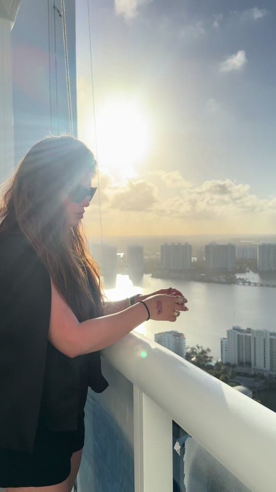 Post 5 by Fernandasellsmiami 💖 on TikTok (video)