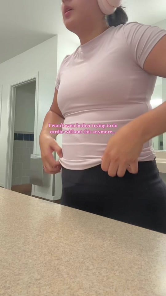 Post 9 by adri on TikTok (video)