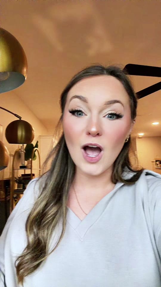 Post 3 by Lauren Seeley on TikTok (video)