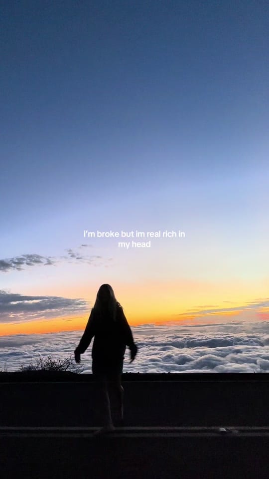 Post 10 by daisy pitch 🌺🌴👙☀️🐚 on TikTok (video)